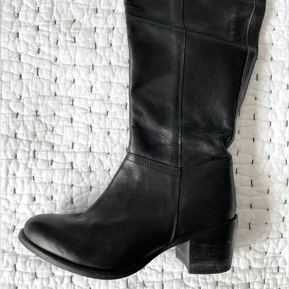 Maddison Thigh High Black Leather Boots - Picture 6 of 13